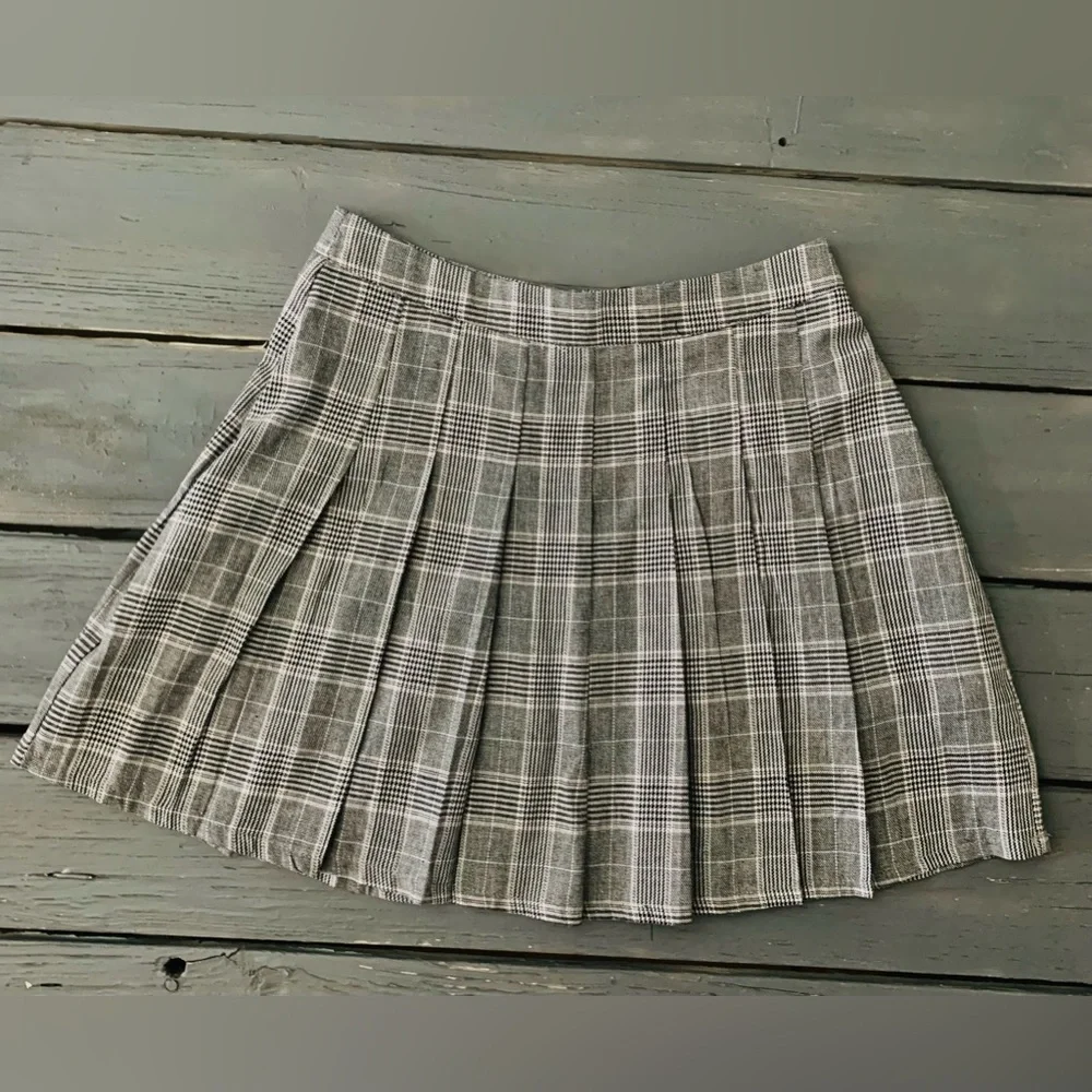 Boohoo-Woven Flannel Pleated Tennis Skirt-NWT🖤🖤
